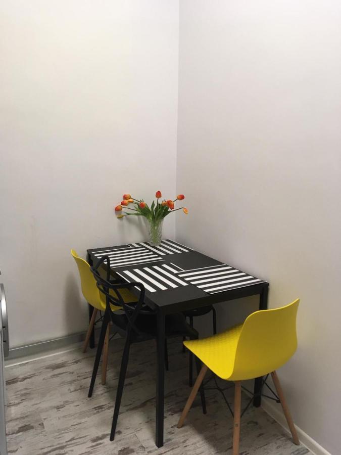 Pod Witrazem Apartment Torun Exterior photo